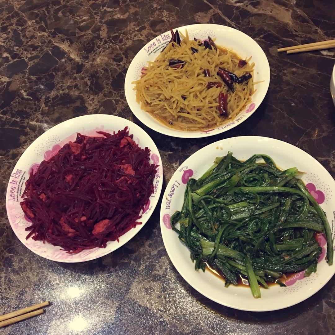 紫菜头炒肉丝