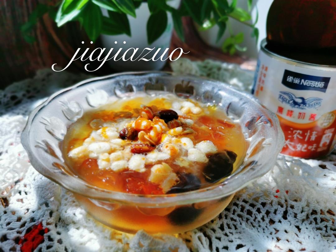 太妃燕麦桃胶雪莲子的做法