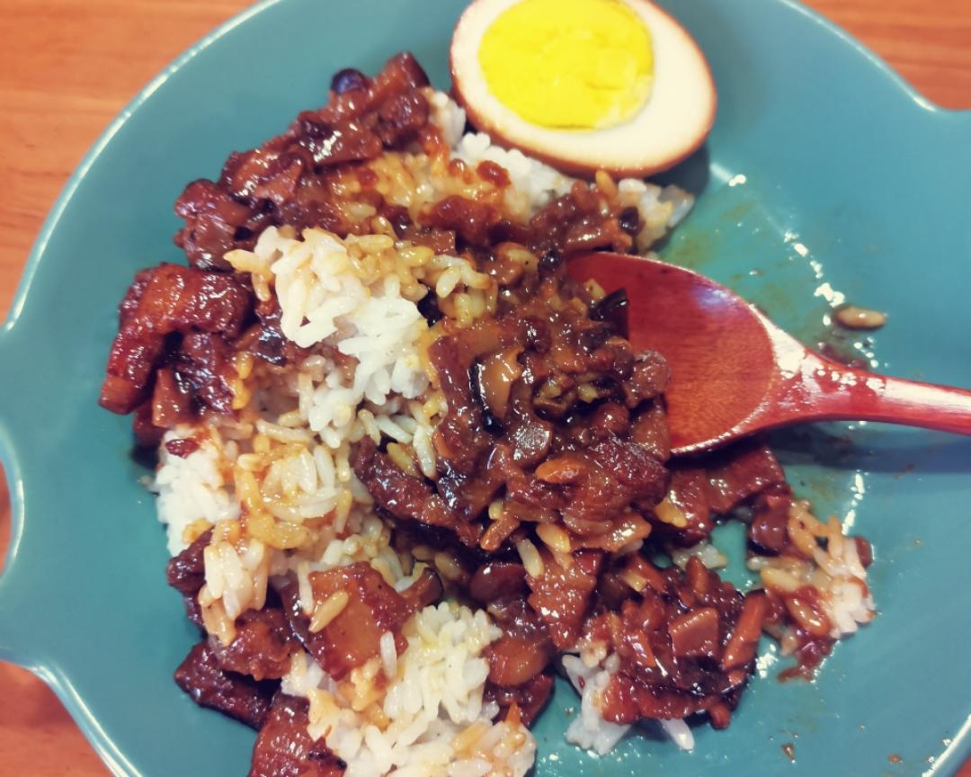 简单易做的卤肉饭
