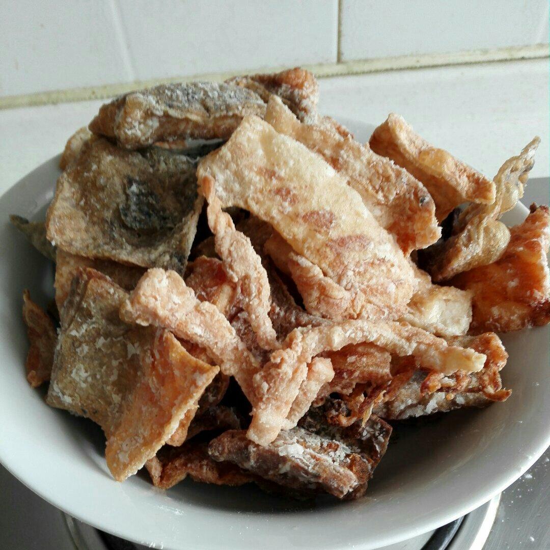 椒盐三文鱼皮