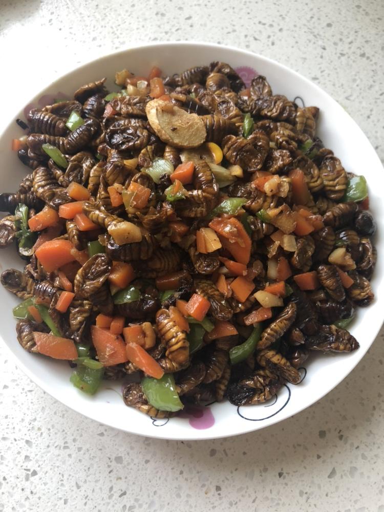 辣炒蚕蛹的做法