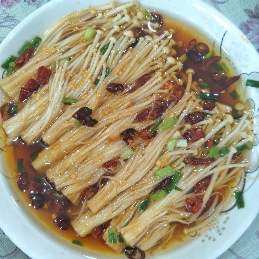 十分钟快手菜--剁椒金针菇