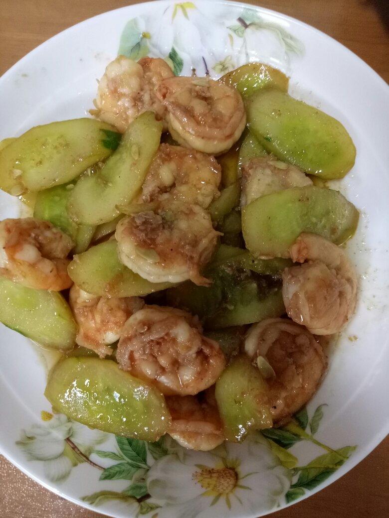 鲜抽黄瓜虾仁