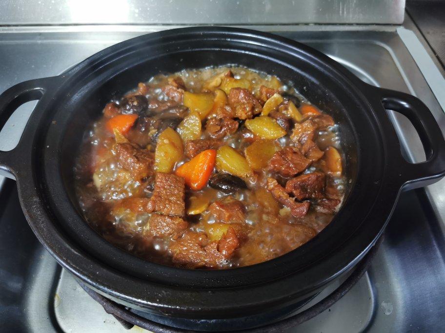 韩式炖牛仔骨锅(Galbi-jjim)