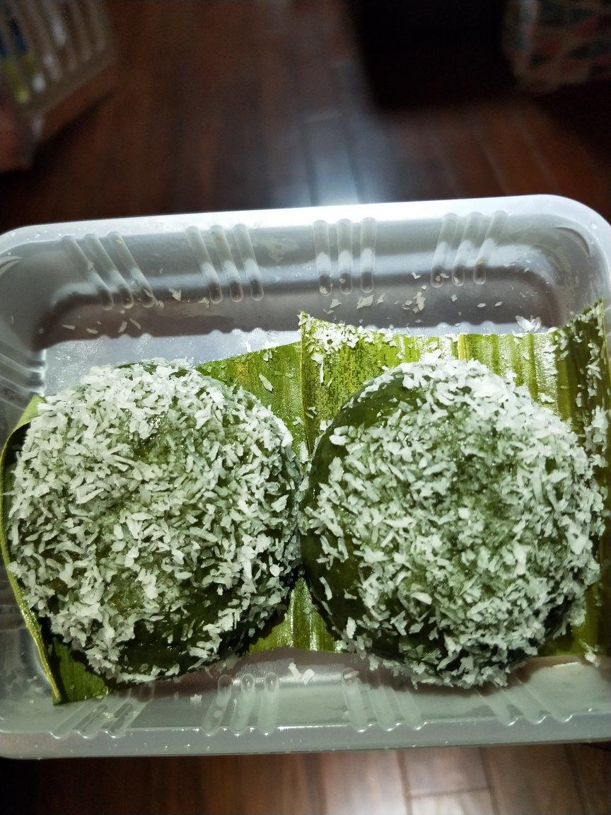 咸蛋黄肉松青团（艾糍）