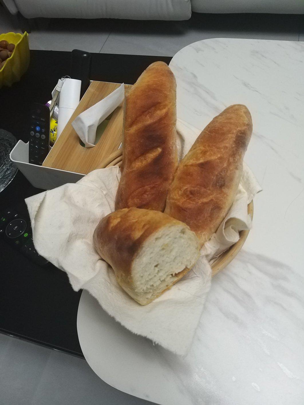 香脆健康的全麦法棍Whole Wheat Baguette