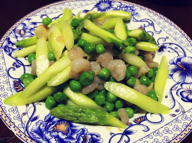 芦笋豌豆炒河虾仁的做法