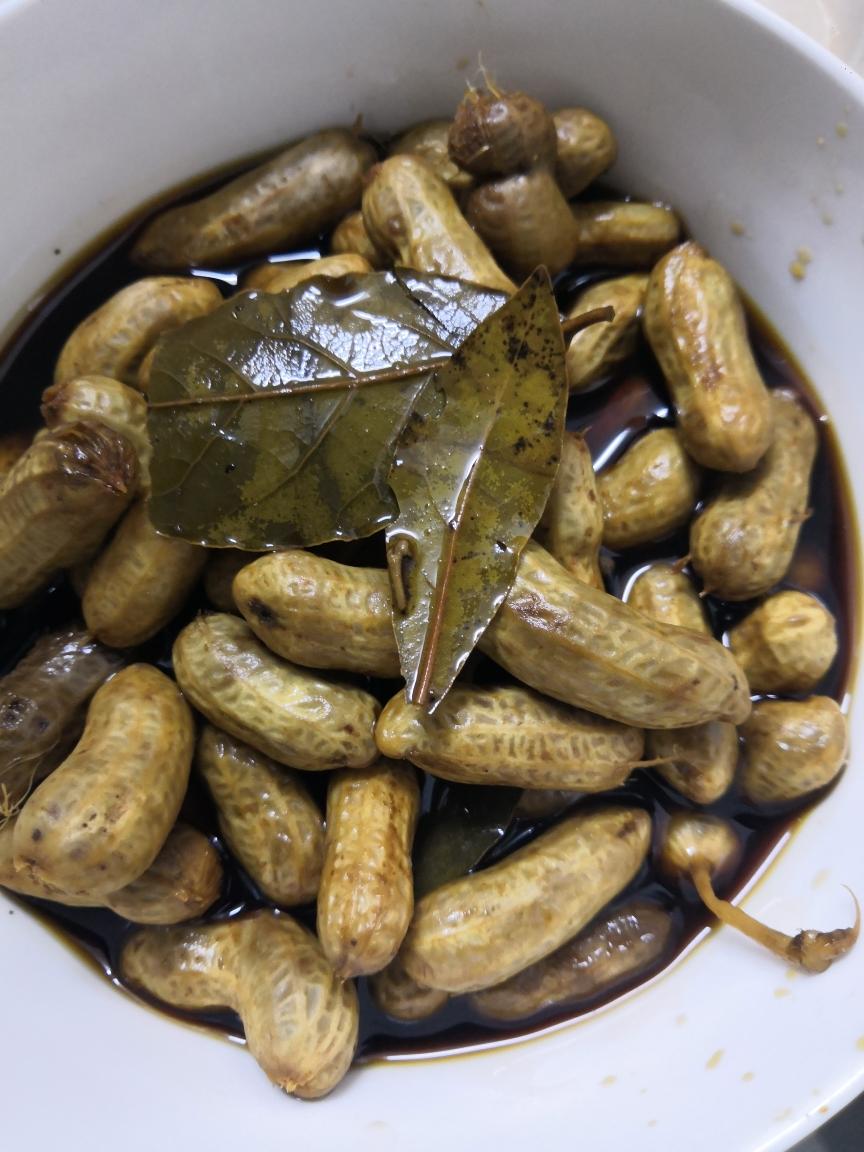 卤花生的做法