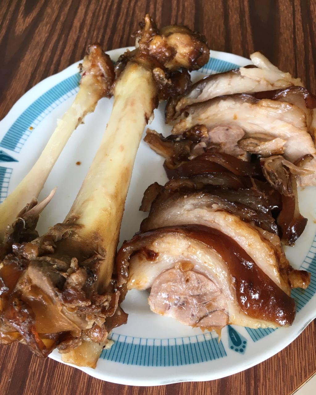 【曼食慢语】秘制东坡肘子