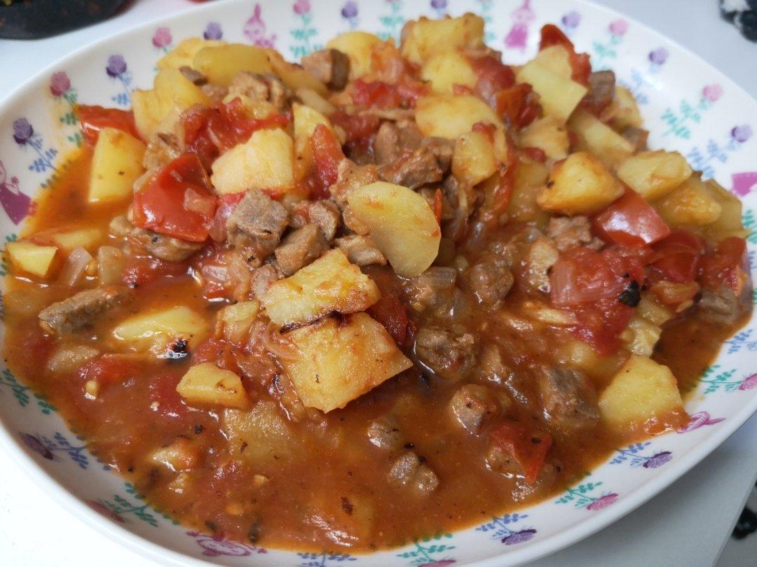 快手西红柿土豆炖牛肉