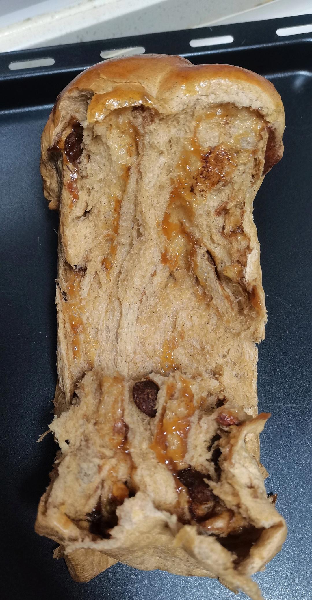 黑糖肉桂提子 吐司         （黑糖麻薯吐司）