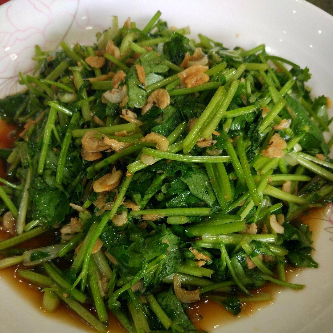凉拌香菜虾皮
