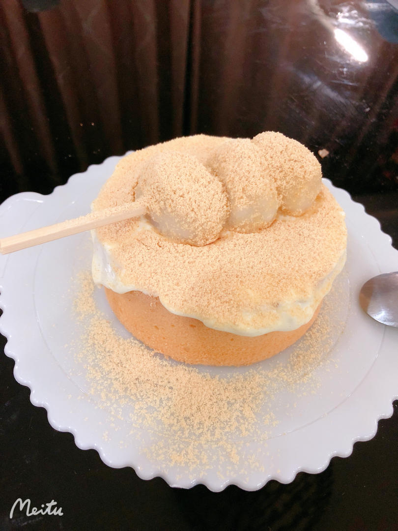 白玉豆乳奶盖蛋糕卷