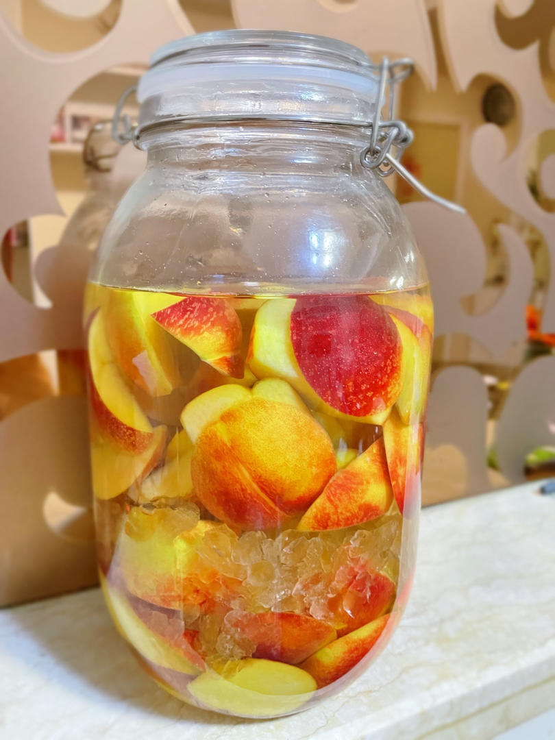 安琪儿3做的留住桃子的味道自制桃子酒