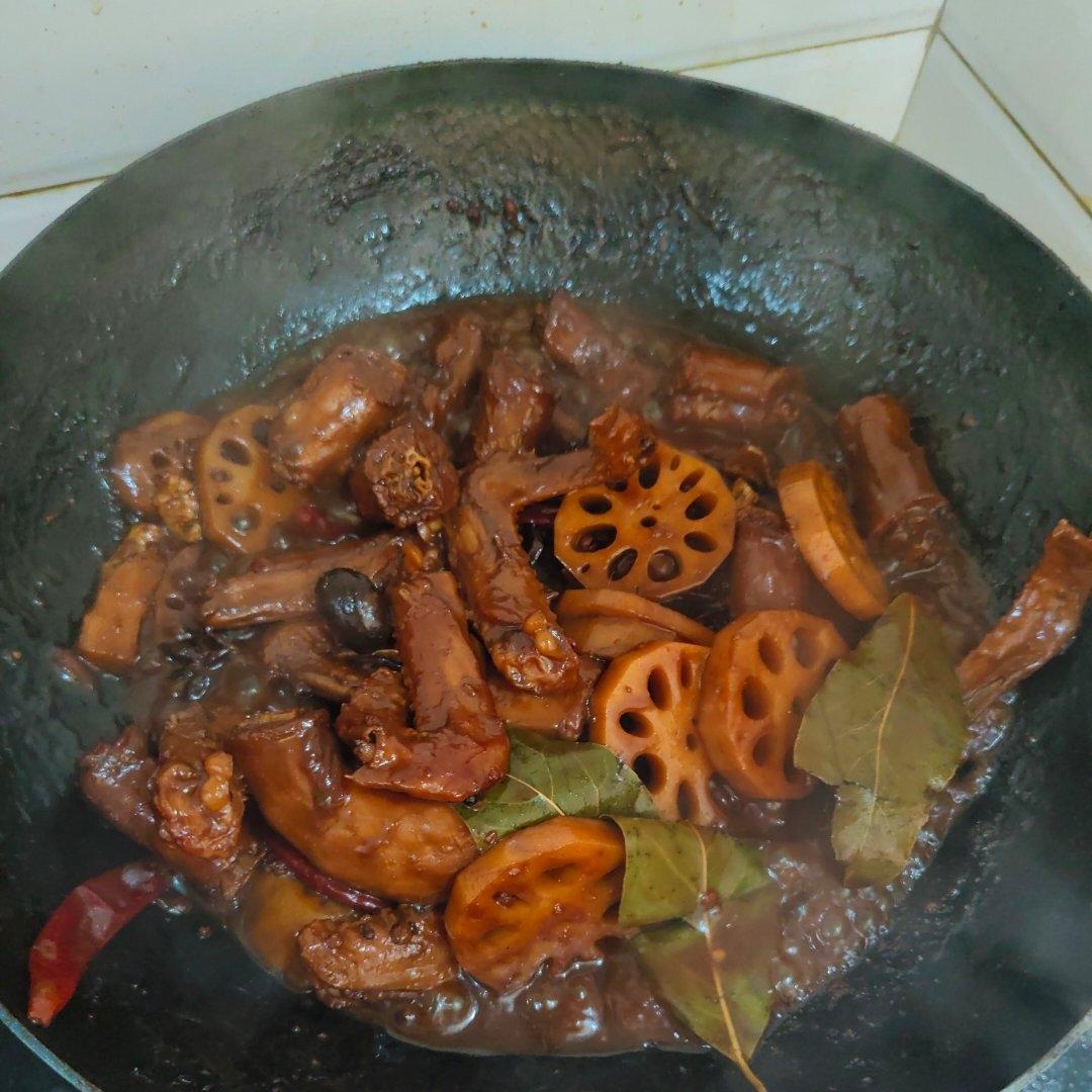 家庭版麻辣卤鸭货，卤鸭翅鸭脖，好吃的嗦手指！