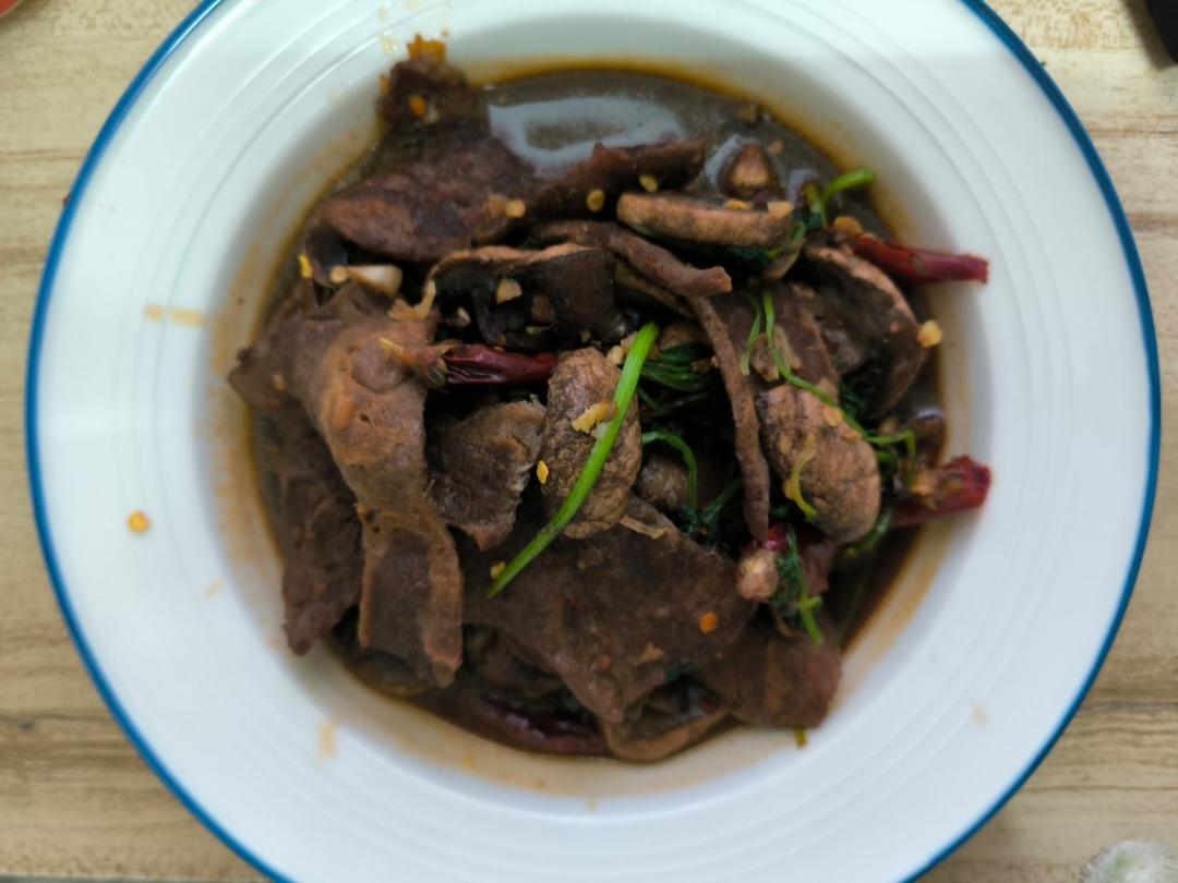 口蘑炒牛肉