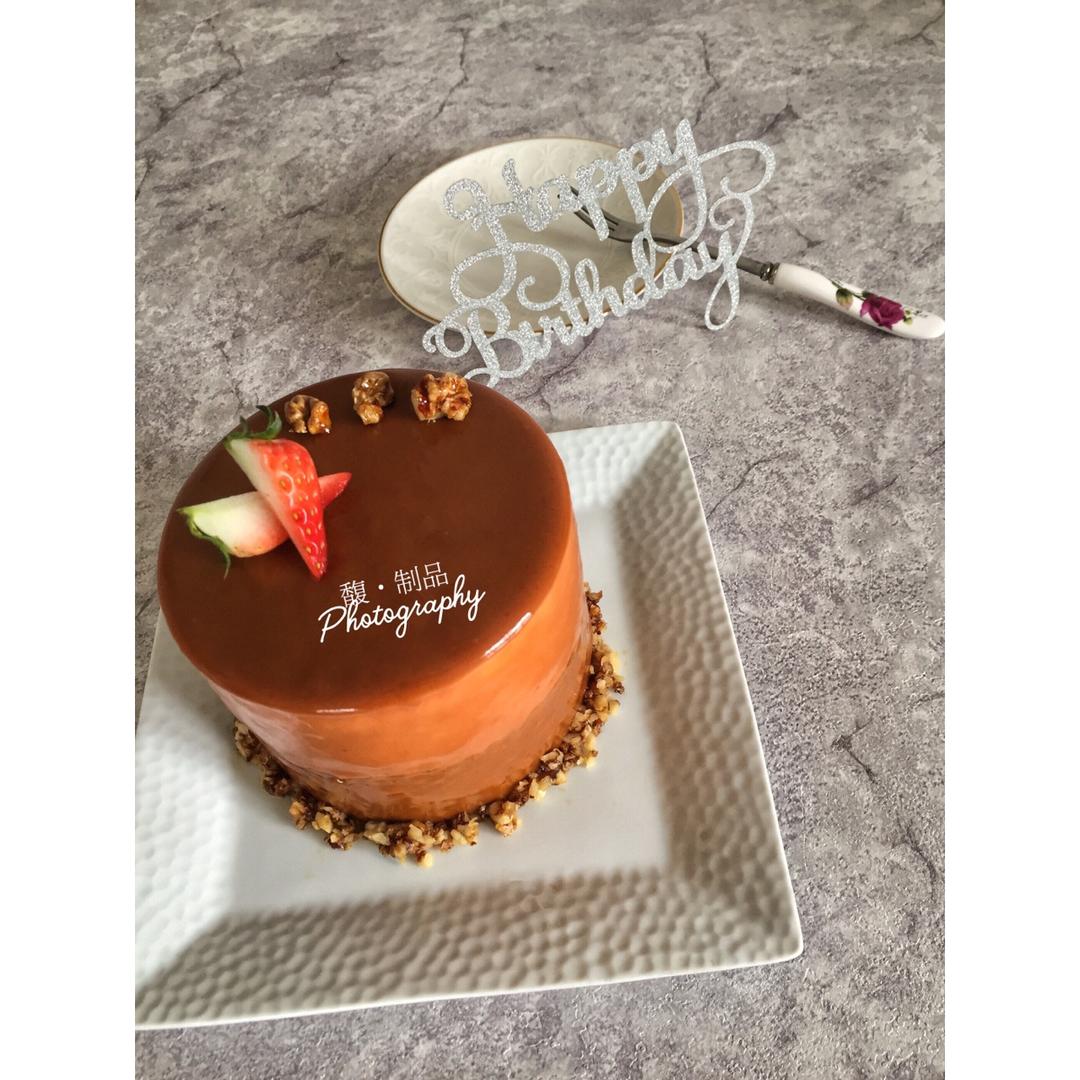 南瓜巧克力慕斯配焦糖淋面