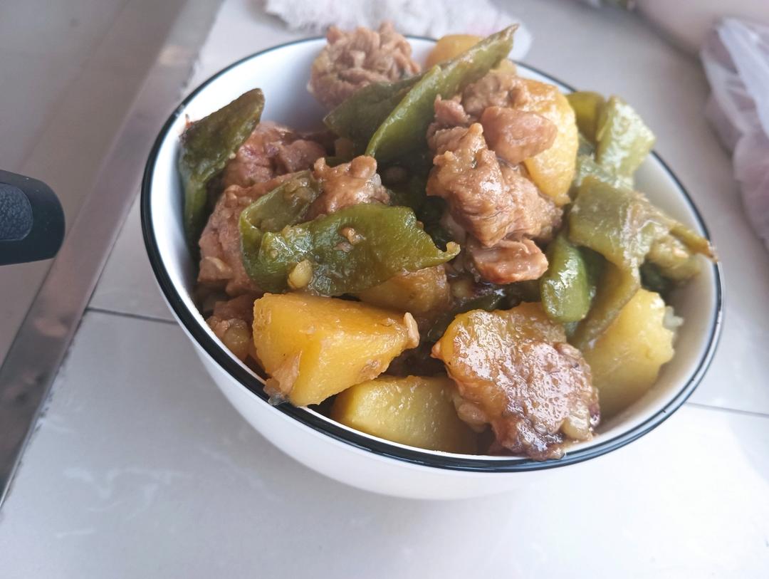 正宗排骨豆角土豆