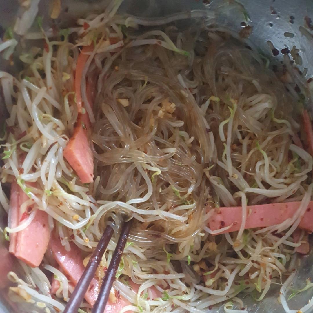 凉拌豆芽