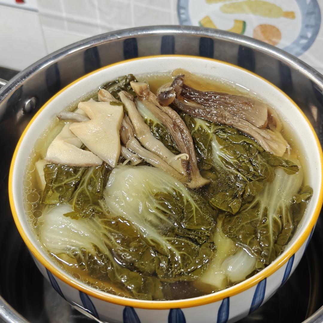 排骨沙虫炖菜胆