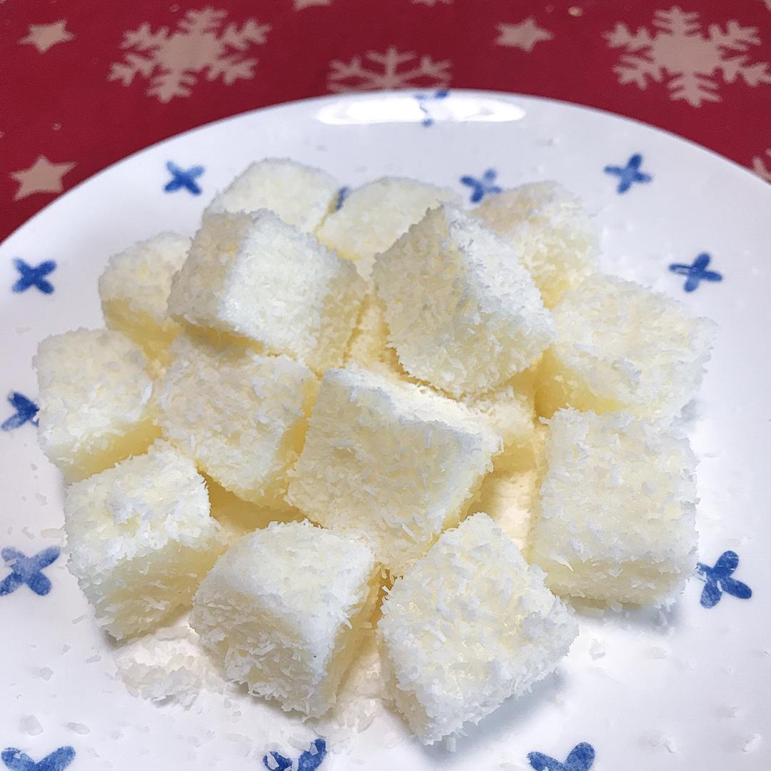 太棒啦！1个方子，做出2道口味一流的甜品！——椰奶小方&炸鲜奶