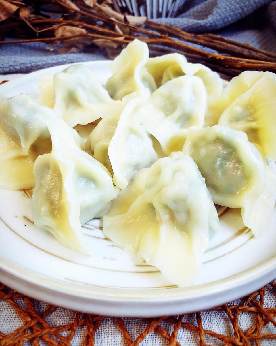 荠菜鲜肉水饺