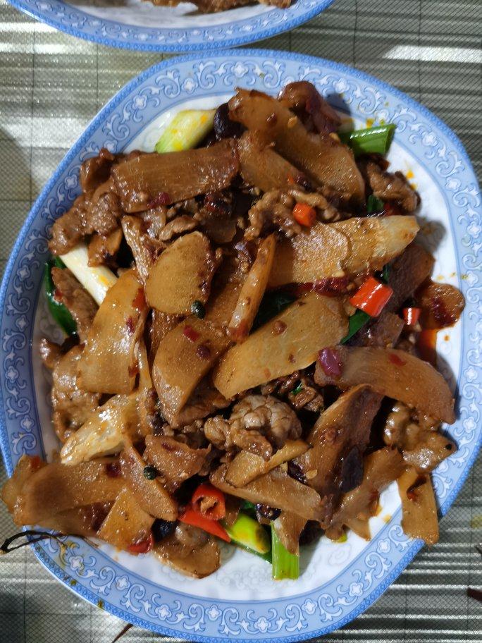 仔姜肉片