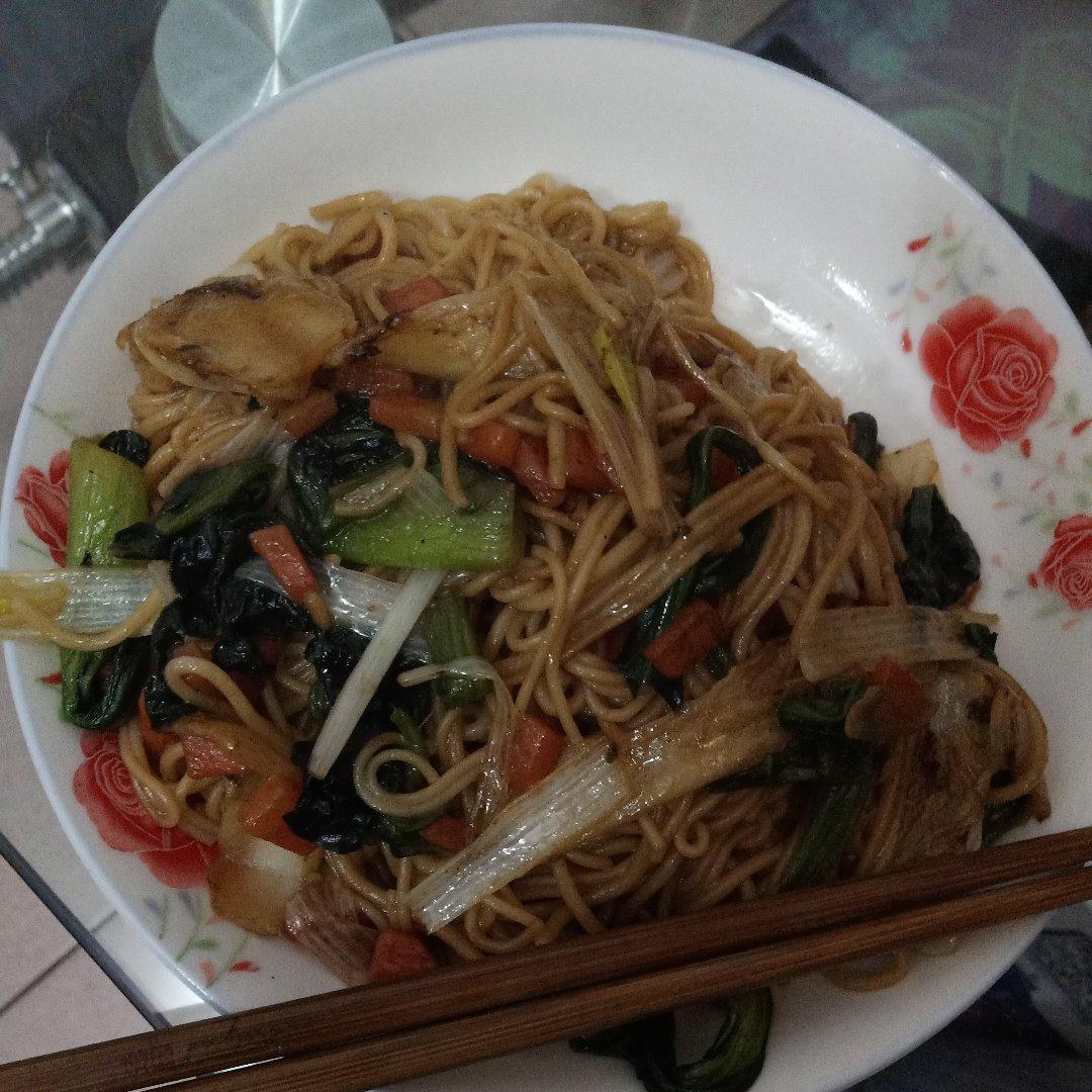 五彩素菜焖面