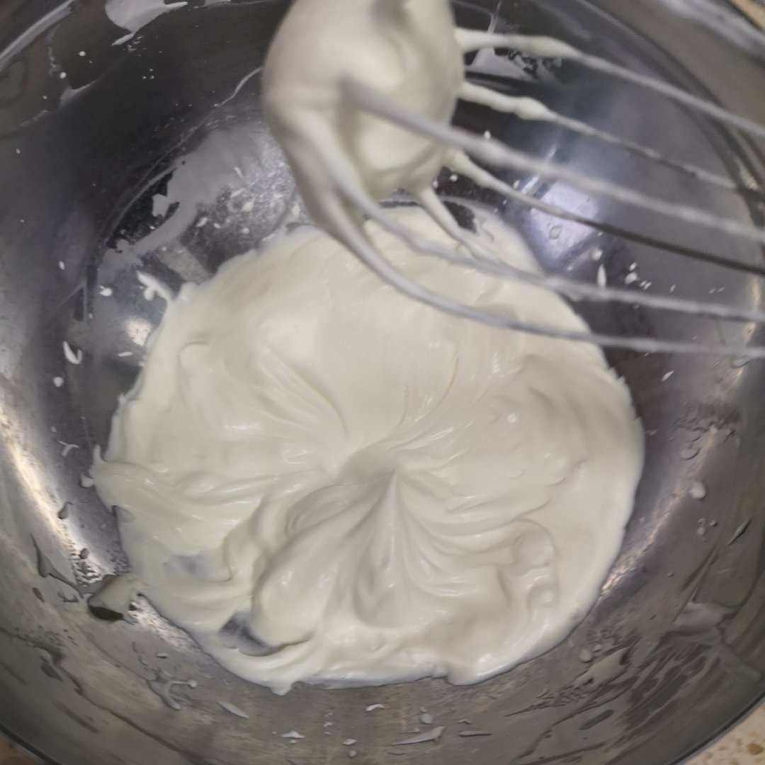 淡奶油打发过程(附巧克力奶油方法)