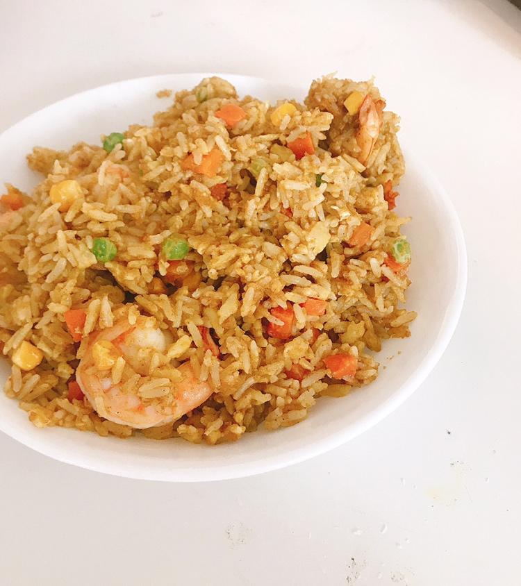 奶牛家的虾仁杂蔬咖喱炒饭