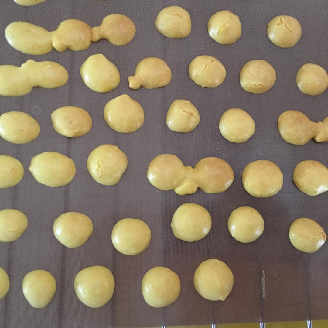 宝宝奶香蛋黄小溶豆