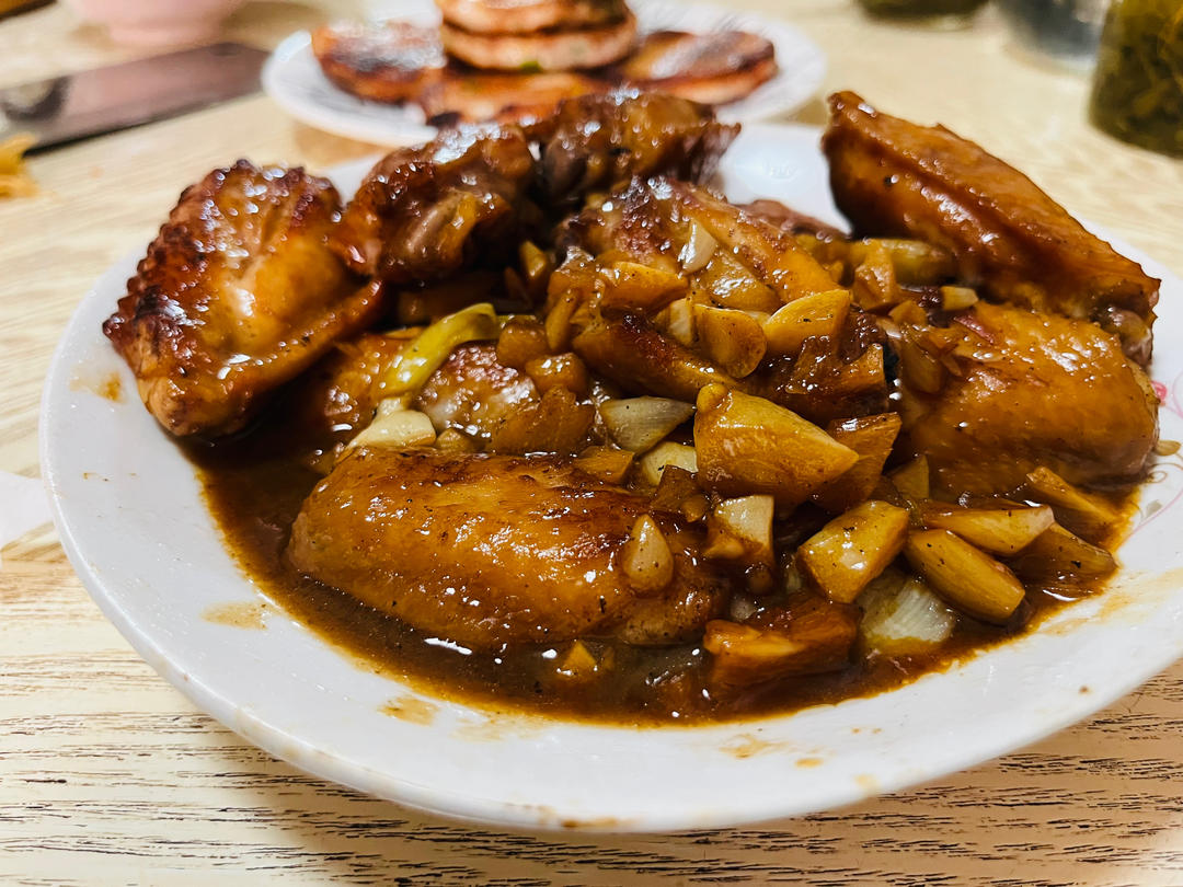 蒜香鸡翅，这才是鸡翅最好吃的做法