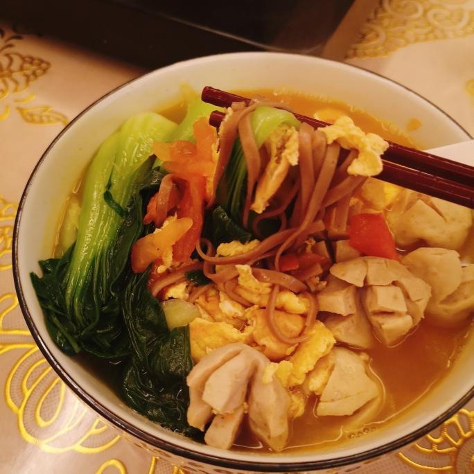 快手番茄鸡蛋荞麦面