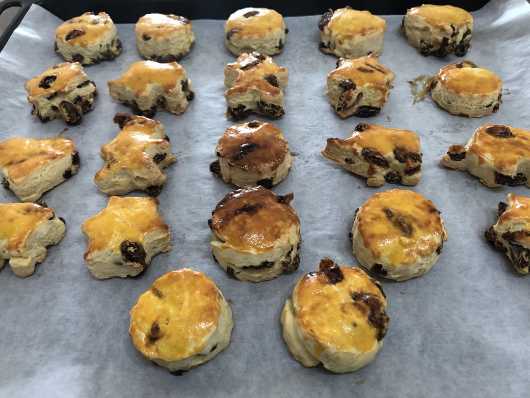 不用醒面，一次成功的葡萄干司康，好吃到爆