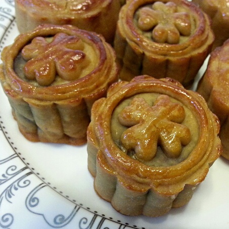 广式莲蓉蛋黄月饼