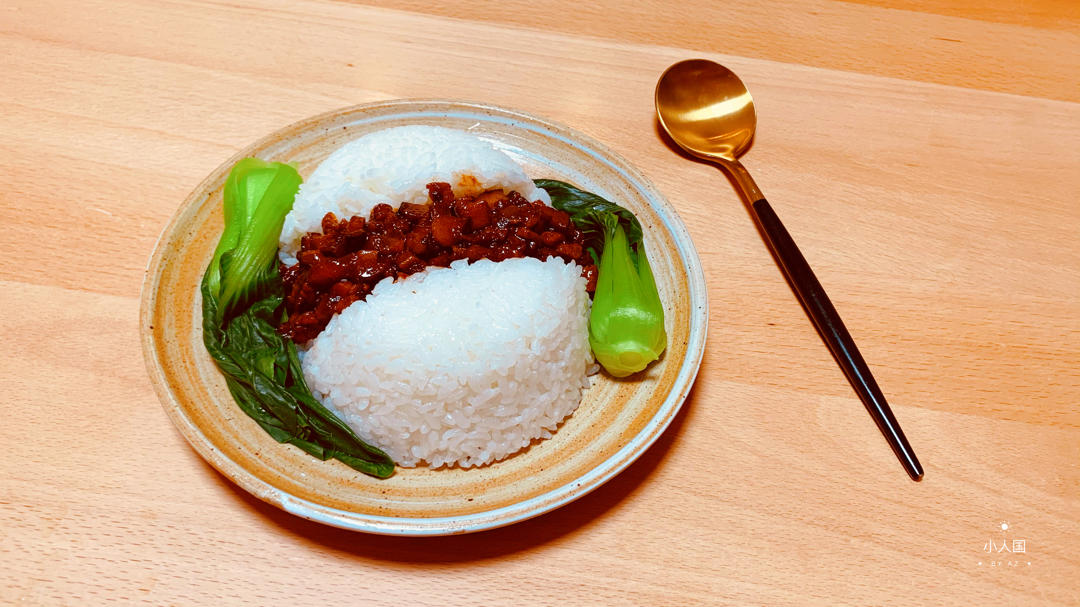 洋葱酥卤肉饭