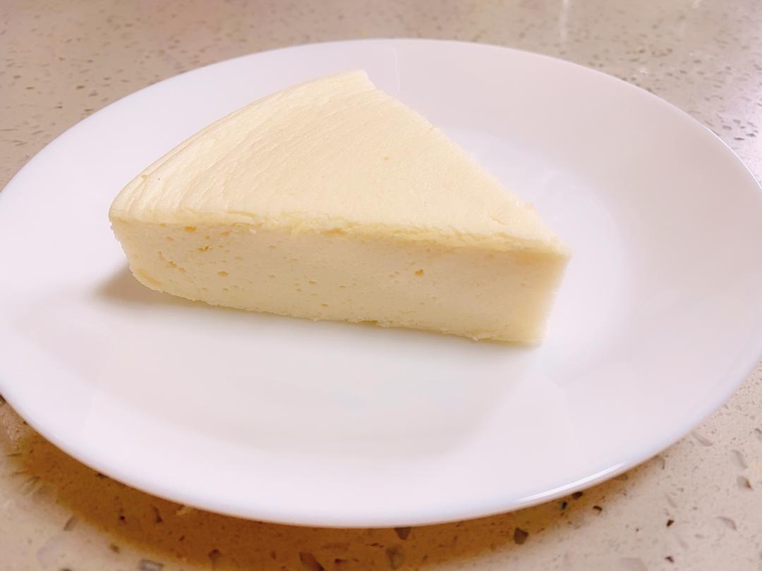 可以媲美轻乳酪蛋糕的
低糖低油酸奶蛋白蛋糕（水浴法，零失败）