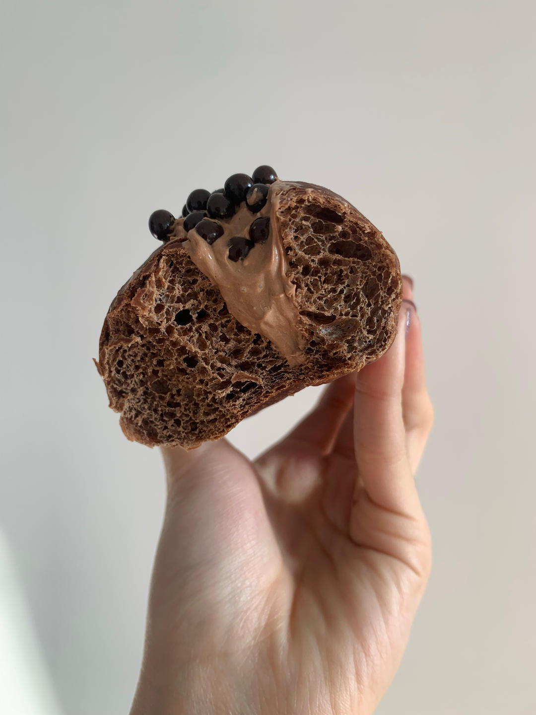 火遍东京的巧克力脆脆珠面包