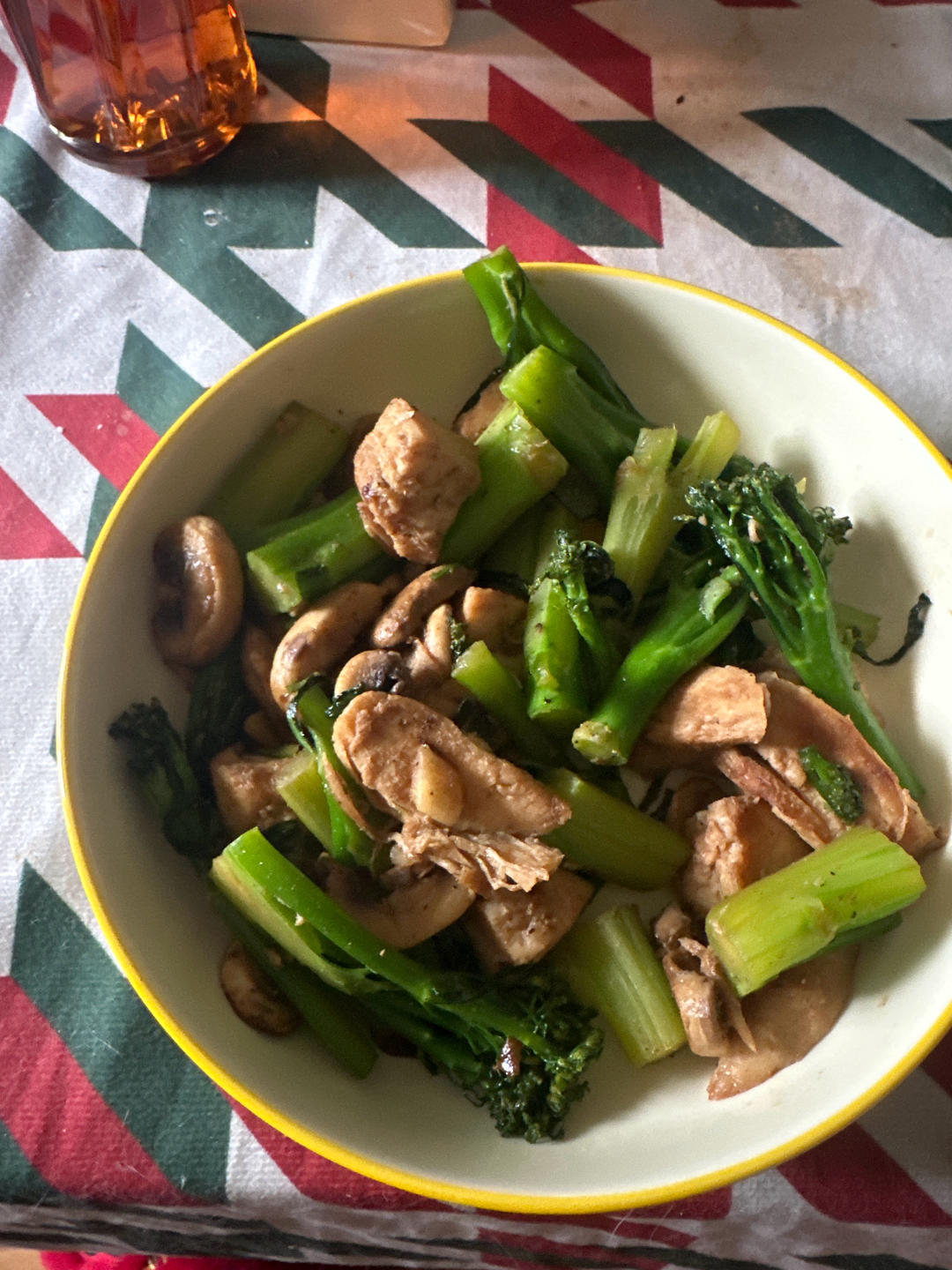 口蘑西兰花鸡胸肉