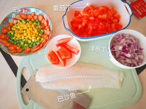 【减脂的巴沙鱼】番茄浓汤巴沙鱼的做法 步骤1