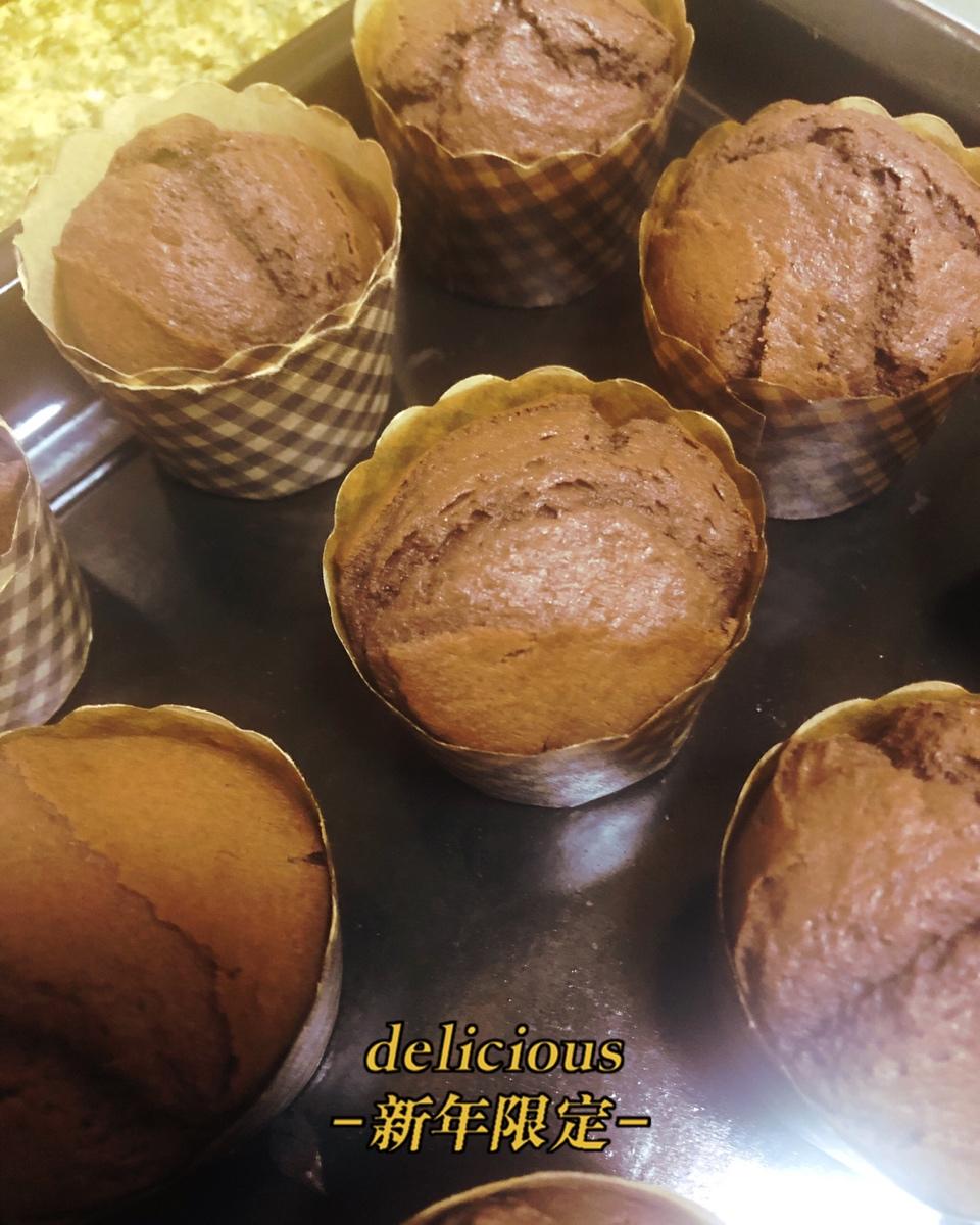 榛子巧克力酱玛芬(超简单哟！)