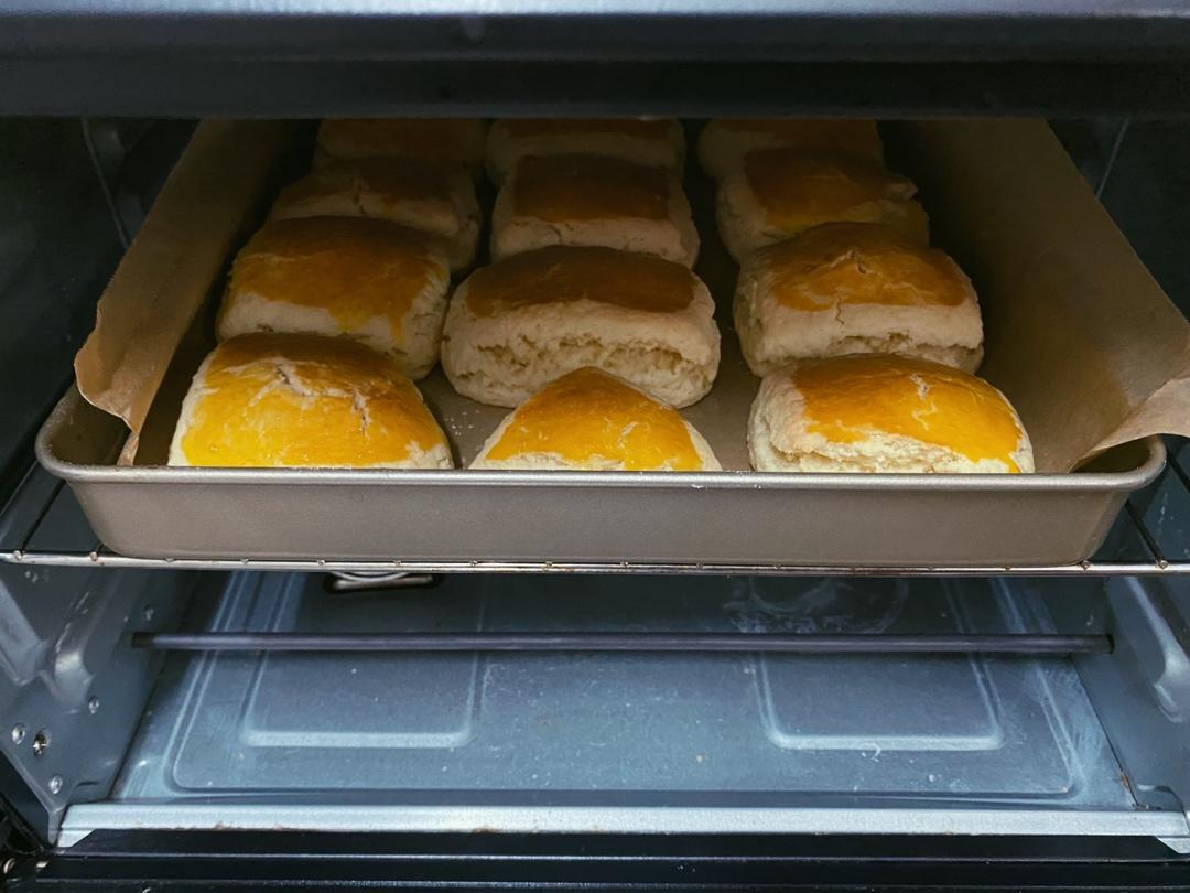 【不藏私食谱：英式松饼】吃上一口秒变贵妇