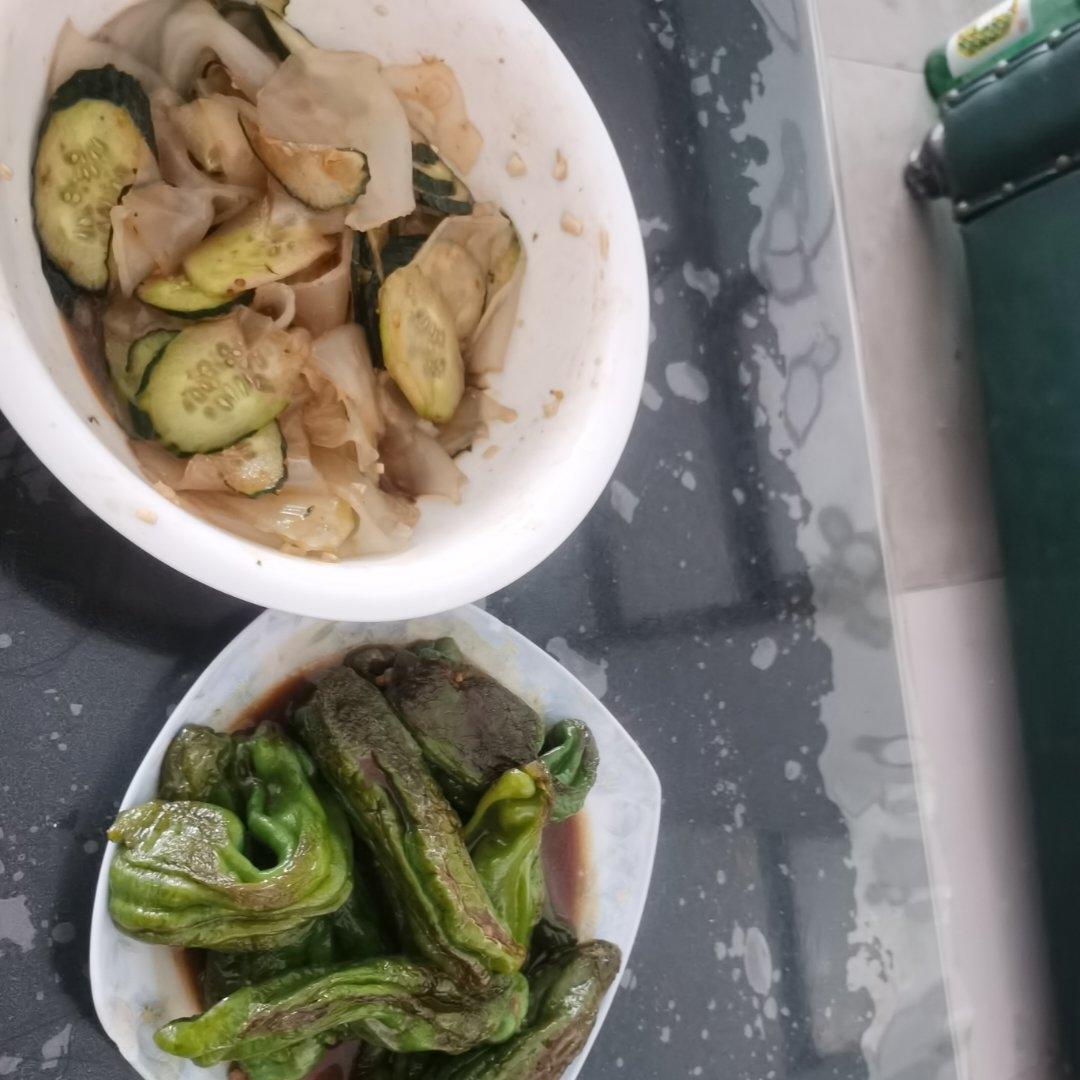 下饭菜肴--青椒酿肉