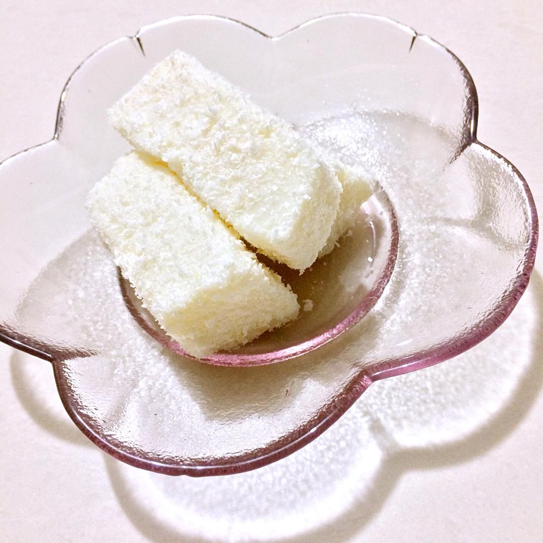 太棒啦！1个方子，做出2道口味一流的甜品！——椰奶小方&炸鲜奶