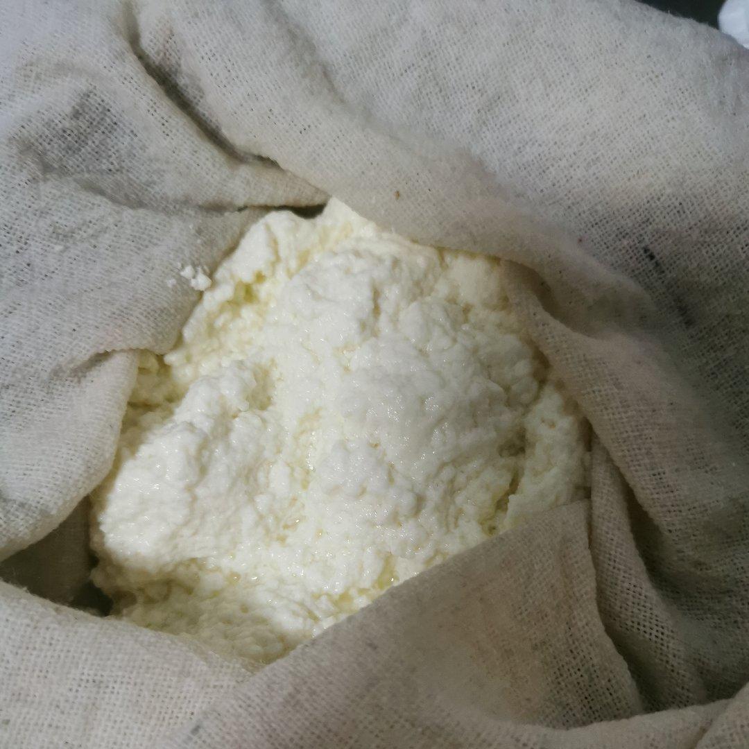 酸奶自制茅屋奶酪，乳清不酸不浪费！健身推荐，超简单