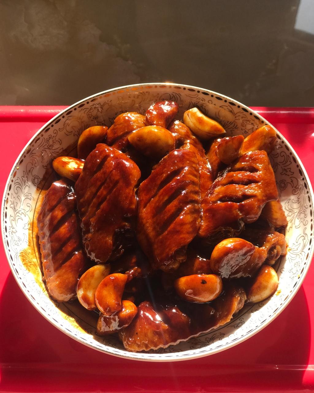 蒜香蚝油鸡翅中
