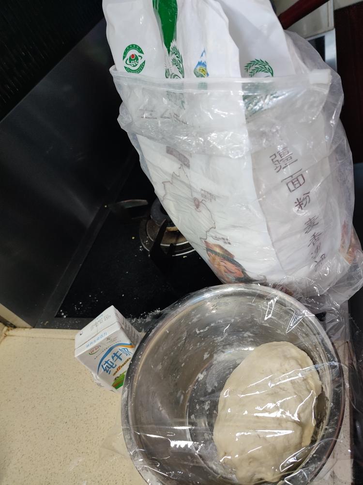 纯奶手撕吐司的做法 步骤1