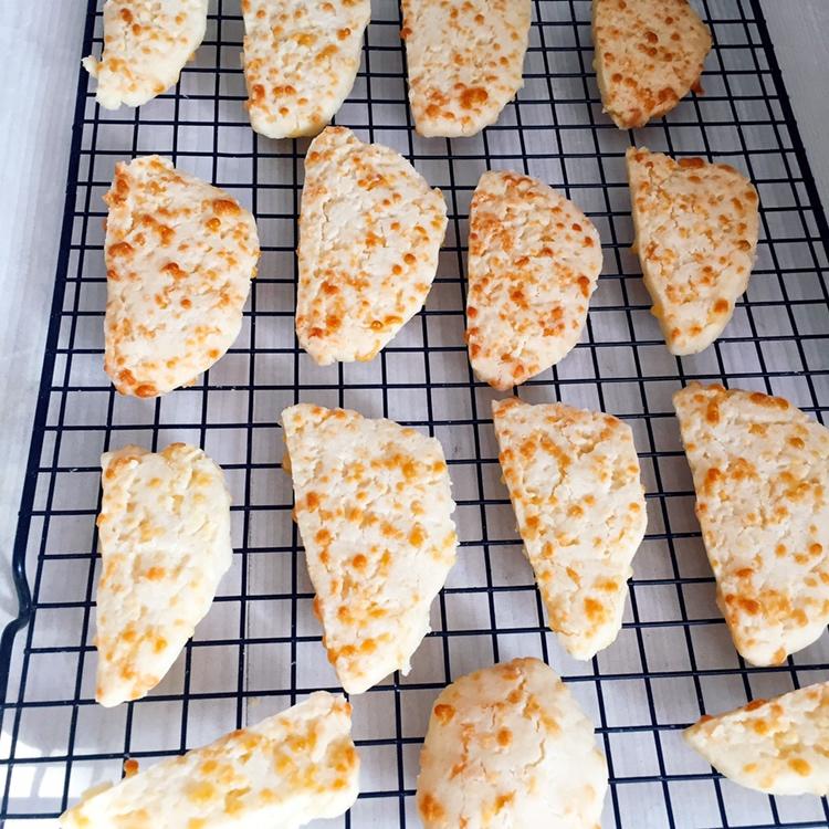 马苏里拉芝士咸味饼干