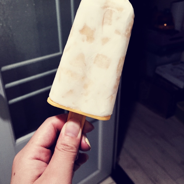 小小162做的香蕉棒冰