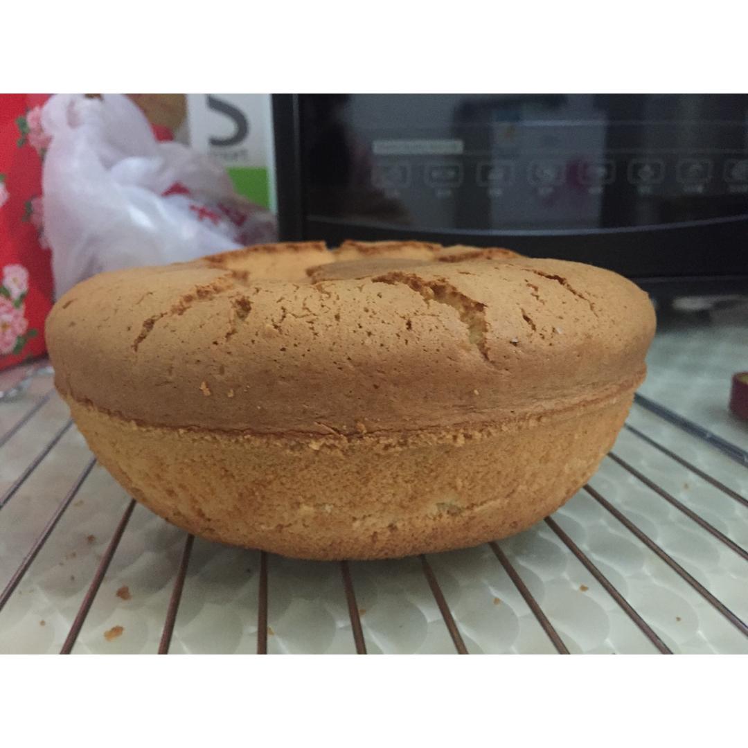 烤箱做蛋糕（戚风蛋糕的做法）